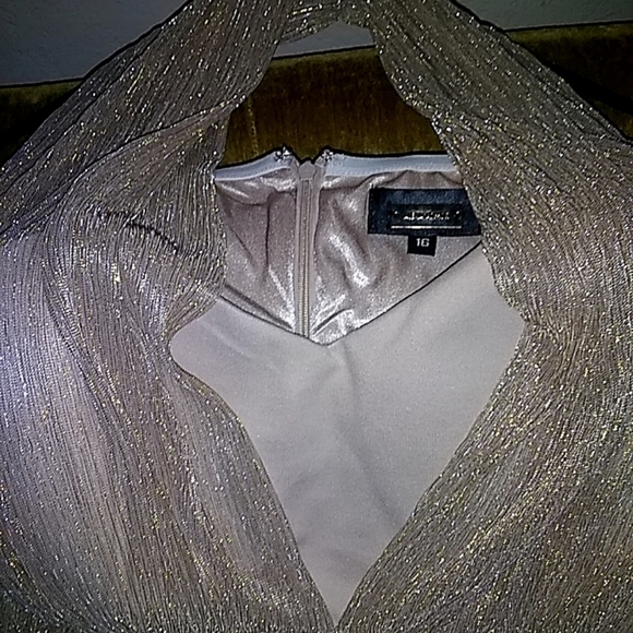 Alexia Admor Gold Shimmer Dress - Picture 2 of 8